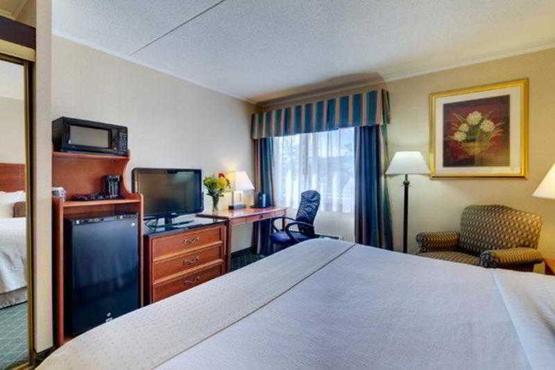 Best Western Plus Augusta Civic Center Inn Екстер'єр фото